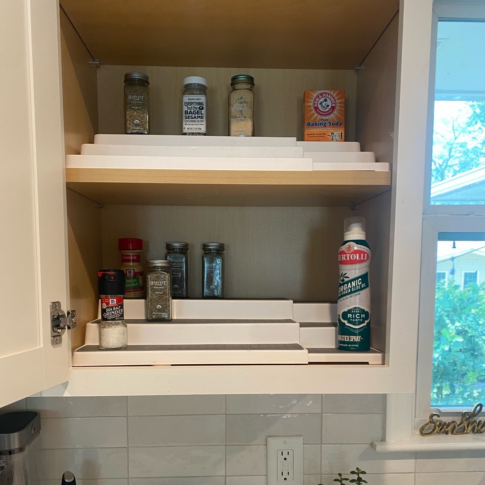 Tiered expandable spice racks